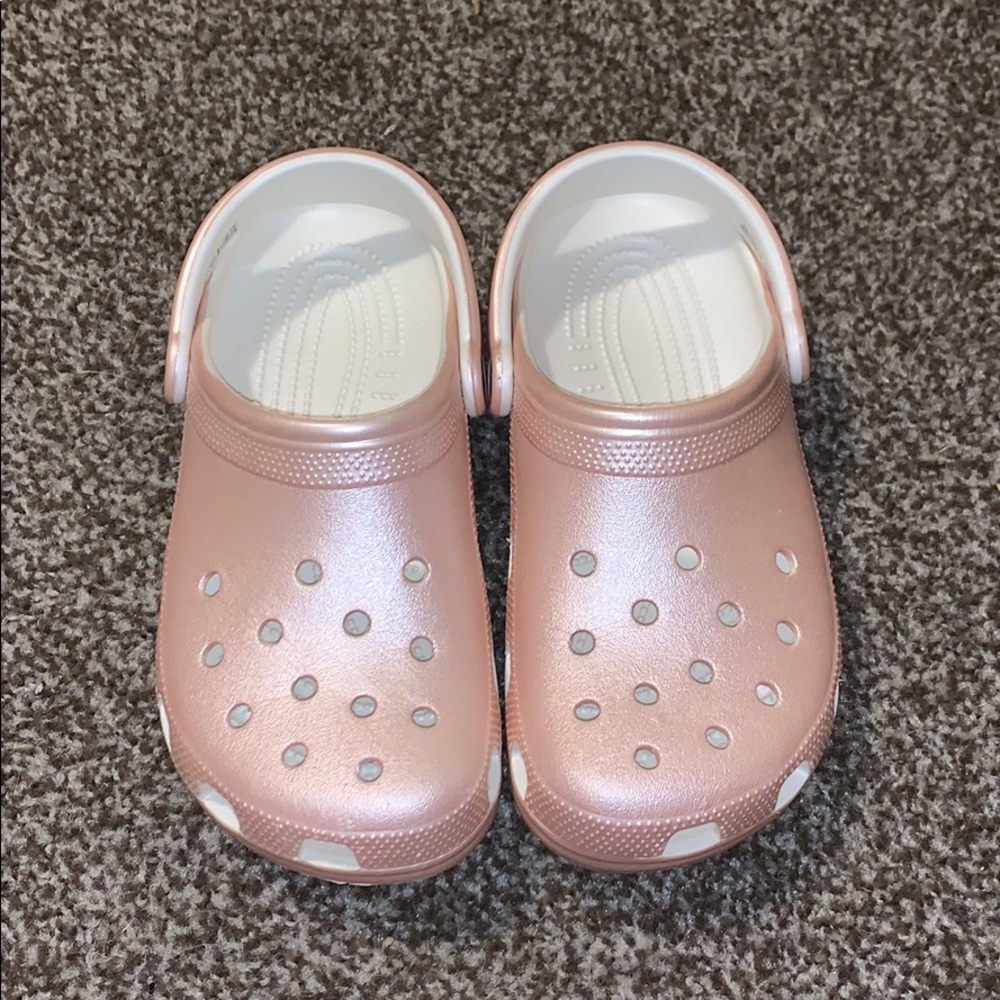Pink crocs